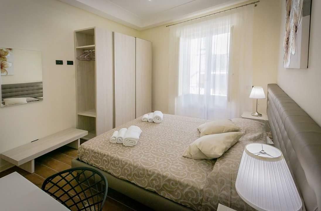 Le Suite Del Corso Cefalù Buitenkant foto